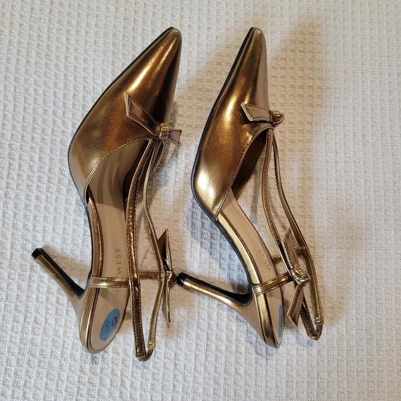 Nine West Gold Women's Shoes - Picture 8 of 10